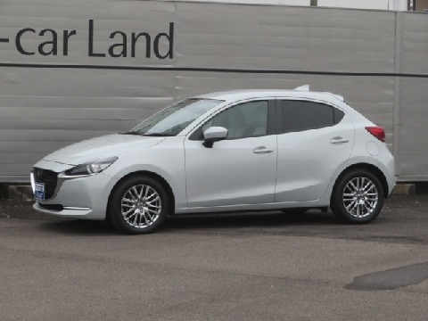 MAZDA2