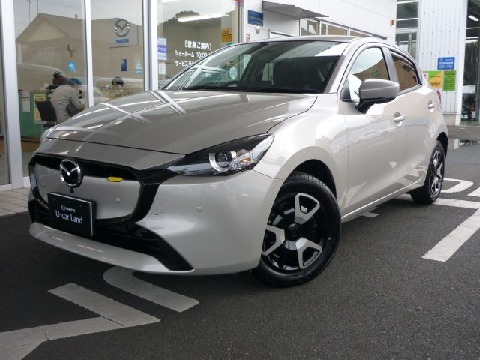 MAZDA2