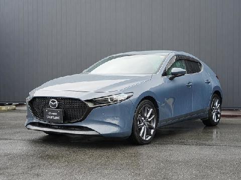 MAZDA3