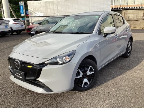 MAZDA2