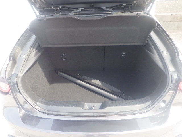 MAZDA】MAZDA3 FバックDT XDバーガンディS｜マツダ中古車検索サイト