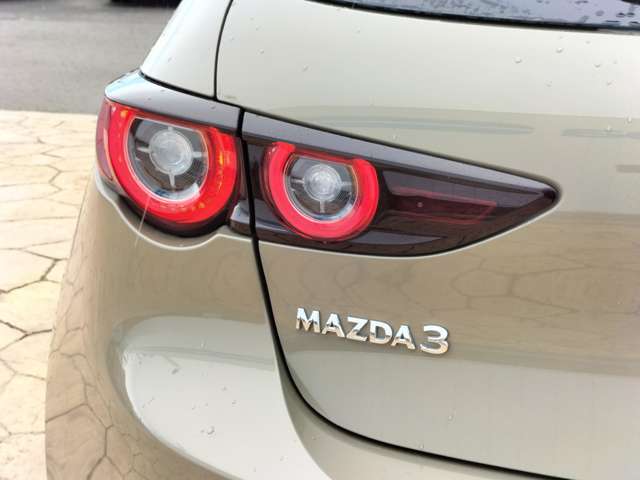 MAZDA】MAZDA3 ファストバック 15SレトロスポーツED｜マツダ中古車検索サイト「Mazda U-car Search」