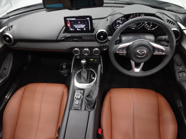 ロードスターRF VSテラコッタセレクション 純正ドアトリム 左右セット MAZDA】ロードスターRF VSテラコッタ セレクション｜マツダ中古
