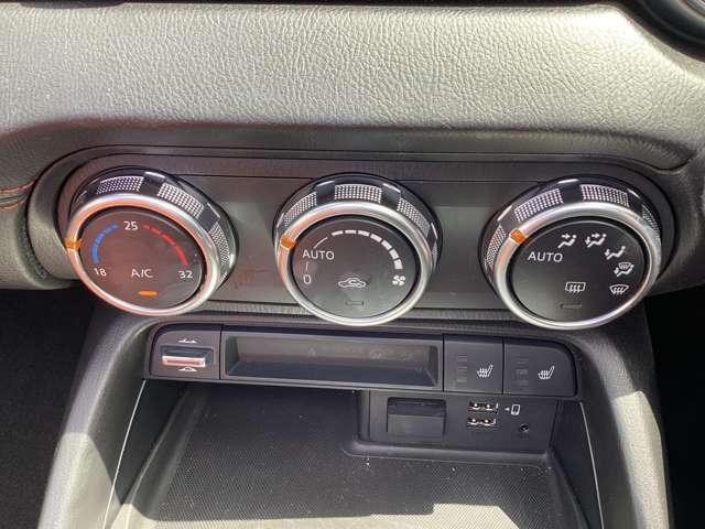 ロードスターRF VSテラコッタセレクション 純正ドアトリム 左右セット ロードスターRF VSテラコッタセレクション 6速MT 後期型