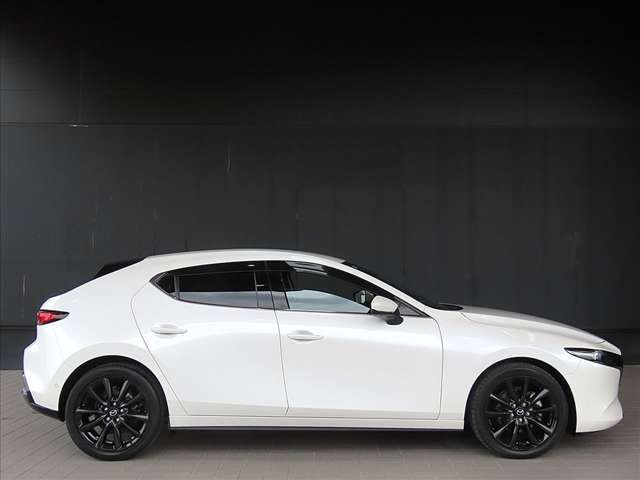 MAZDA】MAZDA3 FバックXバーガンディ セレクション｜マツダ中古車検索
