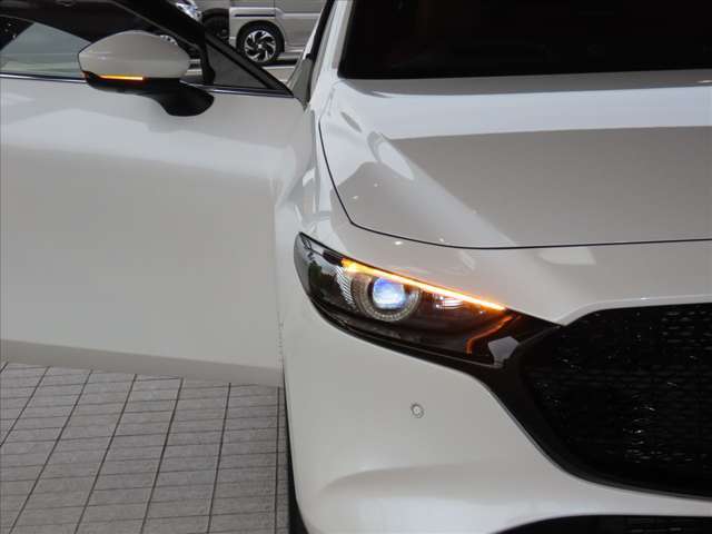 MAZDA】MAZDA3 FバックXバーガンディ セレクション｜マツダ中古車検索