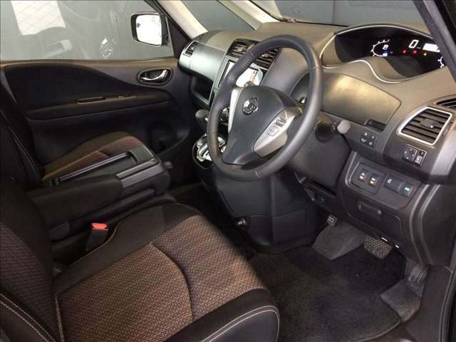 Mazda セレナ 2 0ハイウェイスターs Hybrid マツダ中古車検索サイト Mazda U Car Search Mazda セレナ 2 0ハイウェイスターs Hybrid マツダ中古車検索サイト Mazda U Car Search