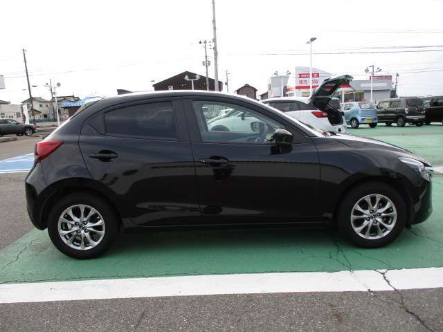 Mazda デミオ 13sノーブル クリムゾン マツダ中古車検索サイト Mazda U Car Search