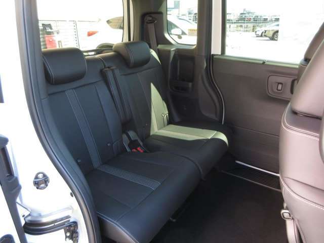 MAZDA】N-BOX カスタム660コーディネートスタイル2トーン｜マツダ中古