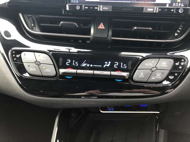 Mazda C Hr ハイブリッド1 8g マツダ中古車検索サイト Mazda U Car Search